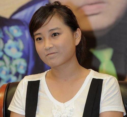 马秋子以前照片,从青涩校园到璀璨星途的蜕变之路